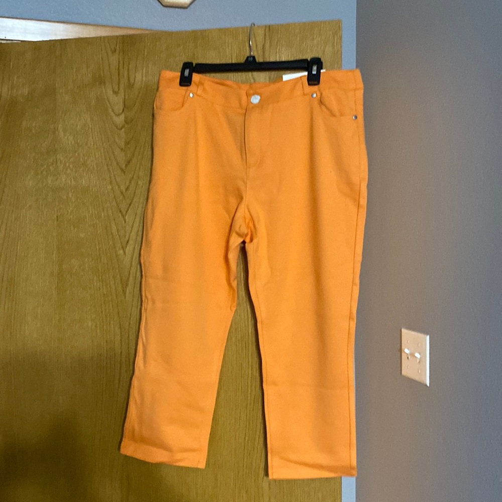 Woman’s Capris